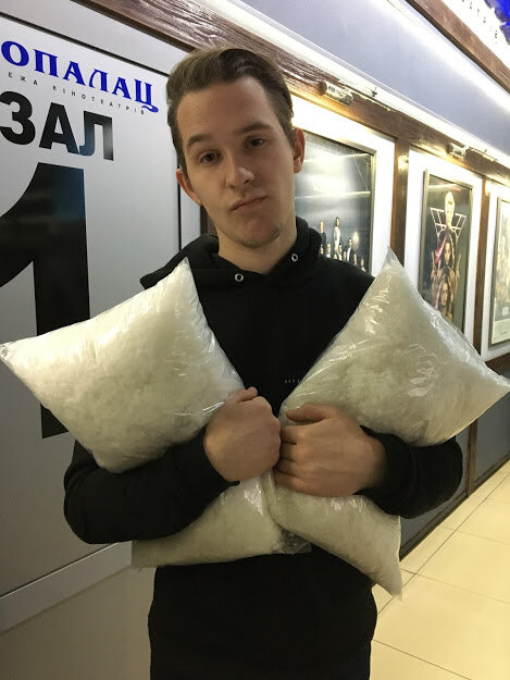 Держу подарок к фильму про Пабло Эскобара.