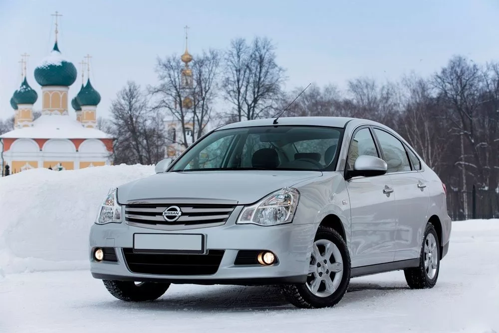 Автомобили до 200 тысяч рублей. Nissan Almera. Nissan Almera 2012. Ниссан Альмера g14. Nissan Almera 2013.