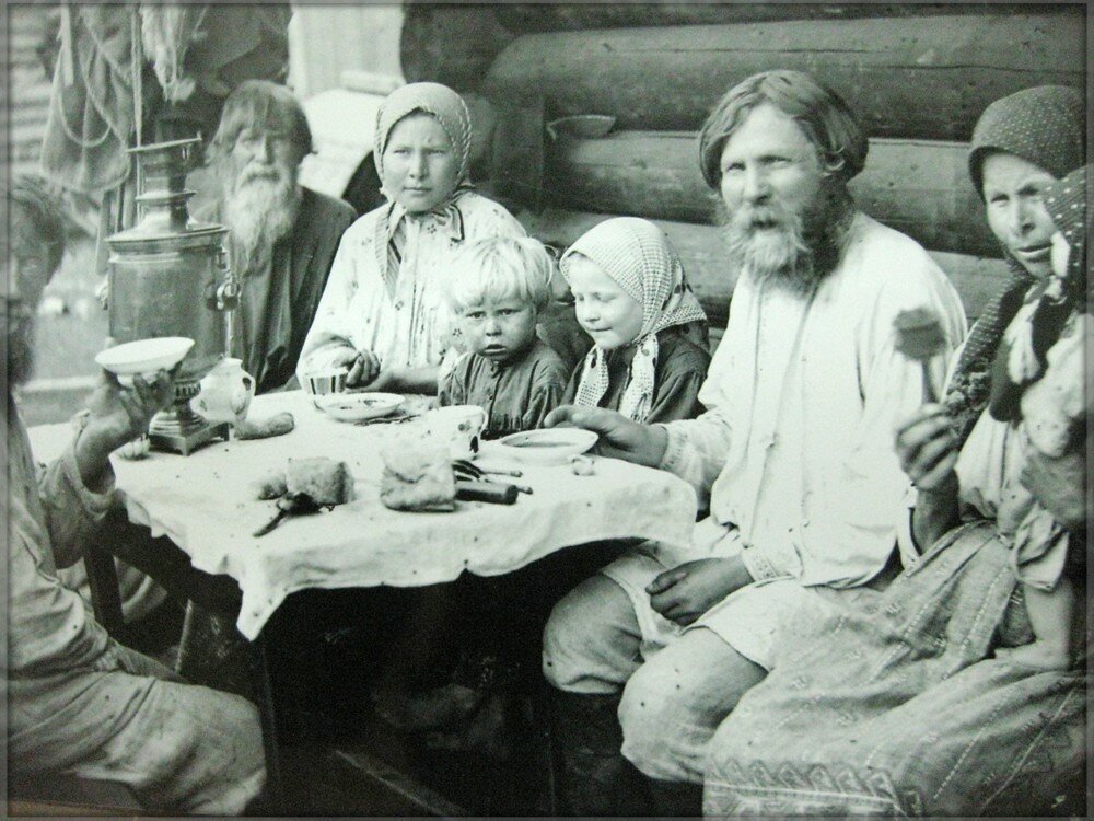 Крестьянская семья.