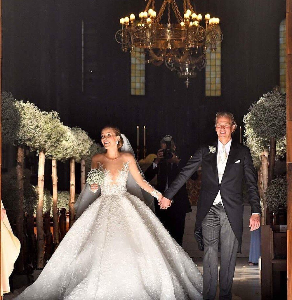 Самое дорогое свадебное платье современности. Посмотрим, что в нём ...