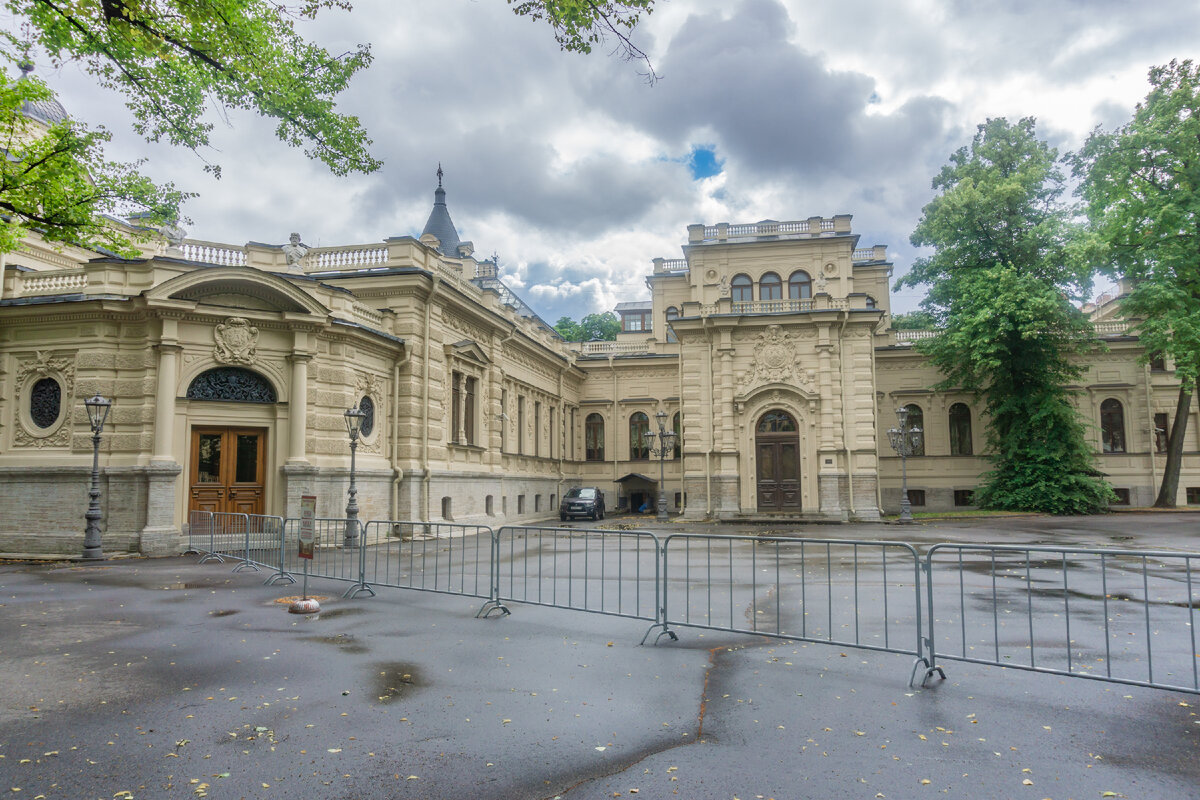 Пешая прогулка по Петербургу. Дворец великого князя Алексея Александровича  | Hellen Geographic | Дзен