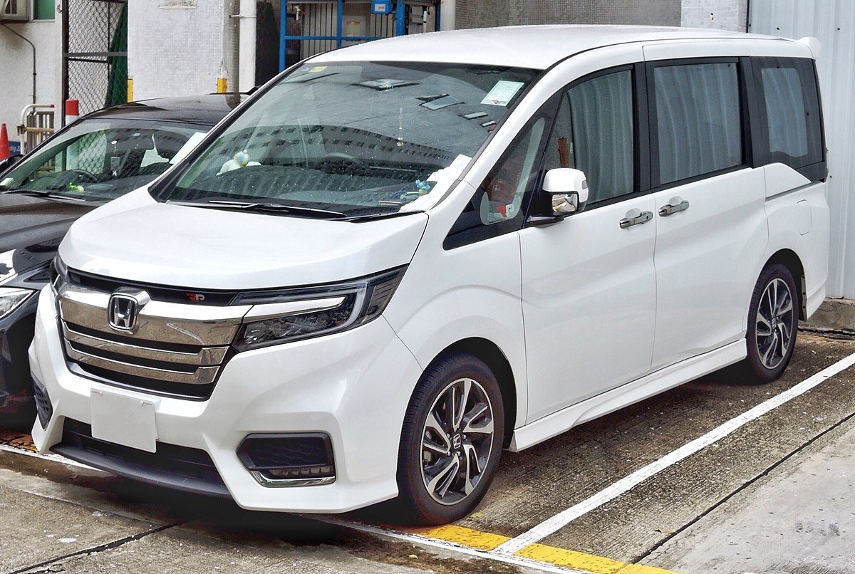 Honda stepwagon. Honda Stepwgn spada 2021. Хонда Степвагон спада 2018. Honda Stepwgn 2021. Honda Stepwgn 2022.