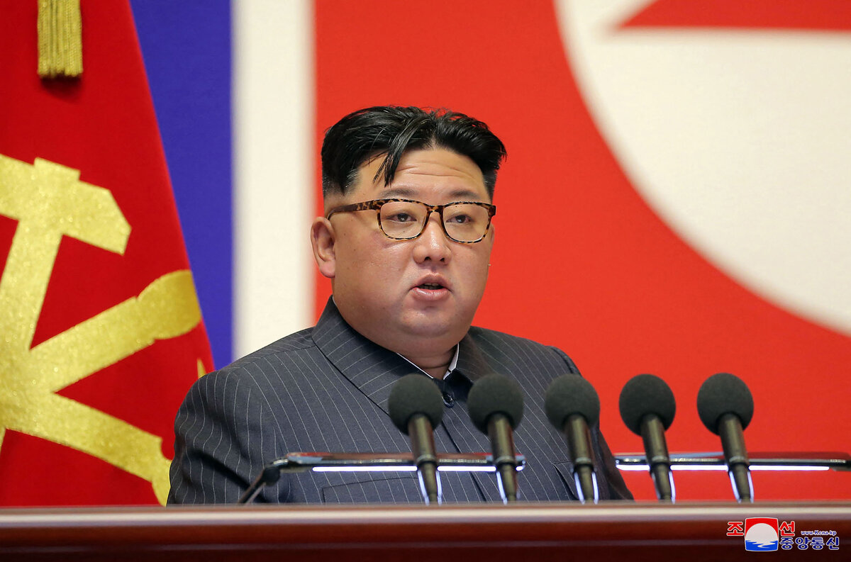     Лидер КНДР Ким Чен Ын / AFP / KCNA VIA KNS