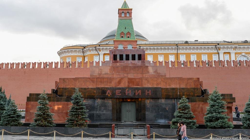 Московский мавзолей. Мавзолей Ленина в Москве. Мавзолей Владимира Ленина на красной площади. Красная площадь до мавзолей Ленина.