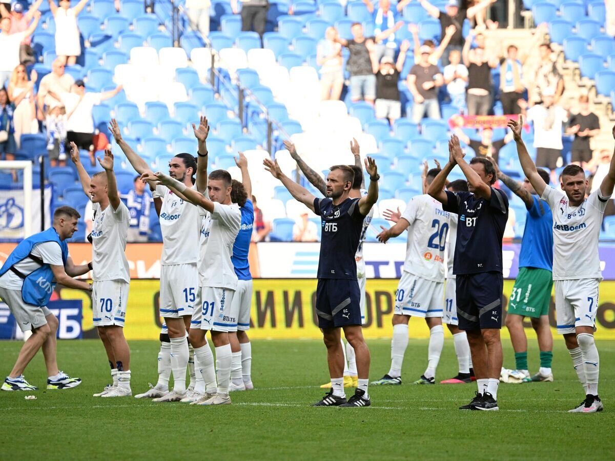    Футболисты "Динамо" после матча РПЛ© РИА Новости / Владимир Федоренко