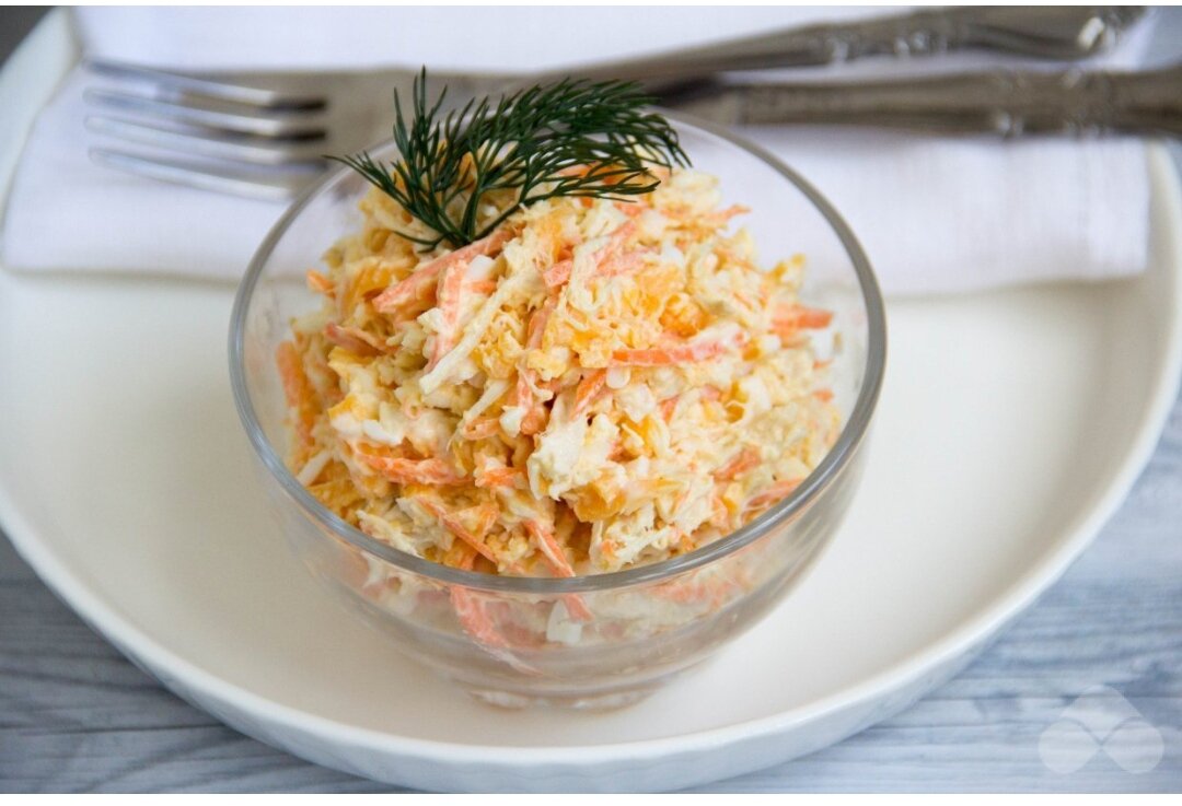 Салат из моркови и куриного филе. Салат Гладиолус.
