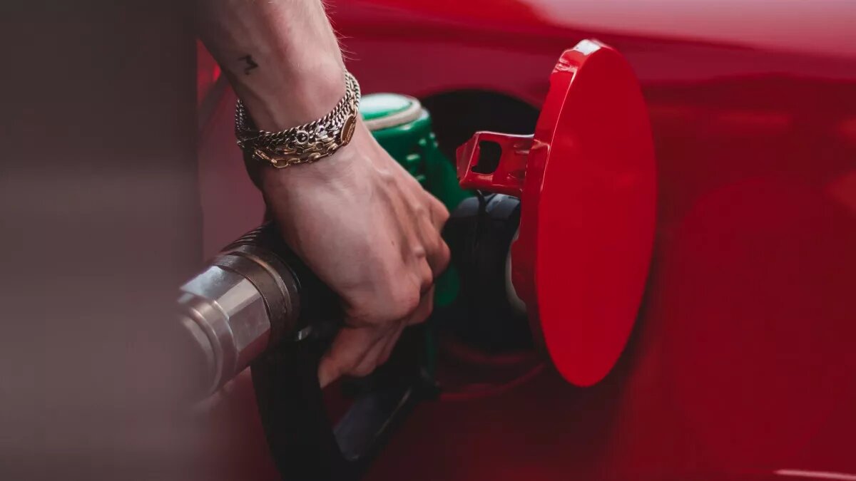 Бензин, топливо, заправка. Фото: unsplash.com