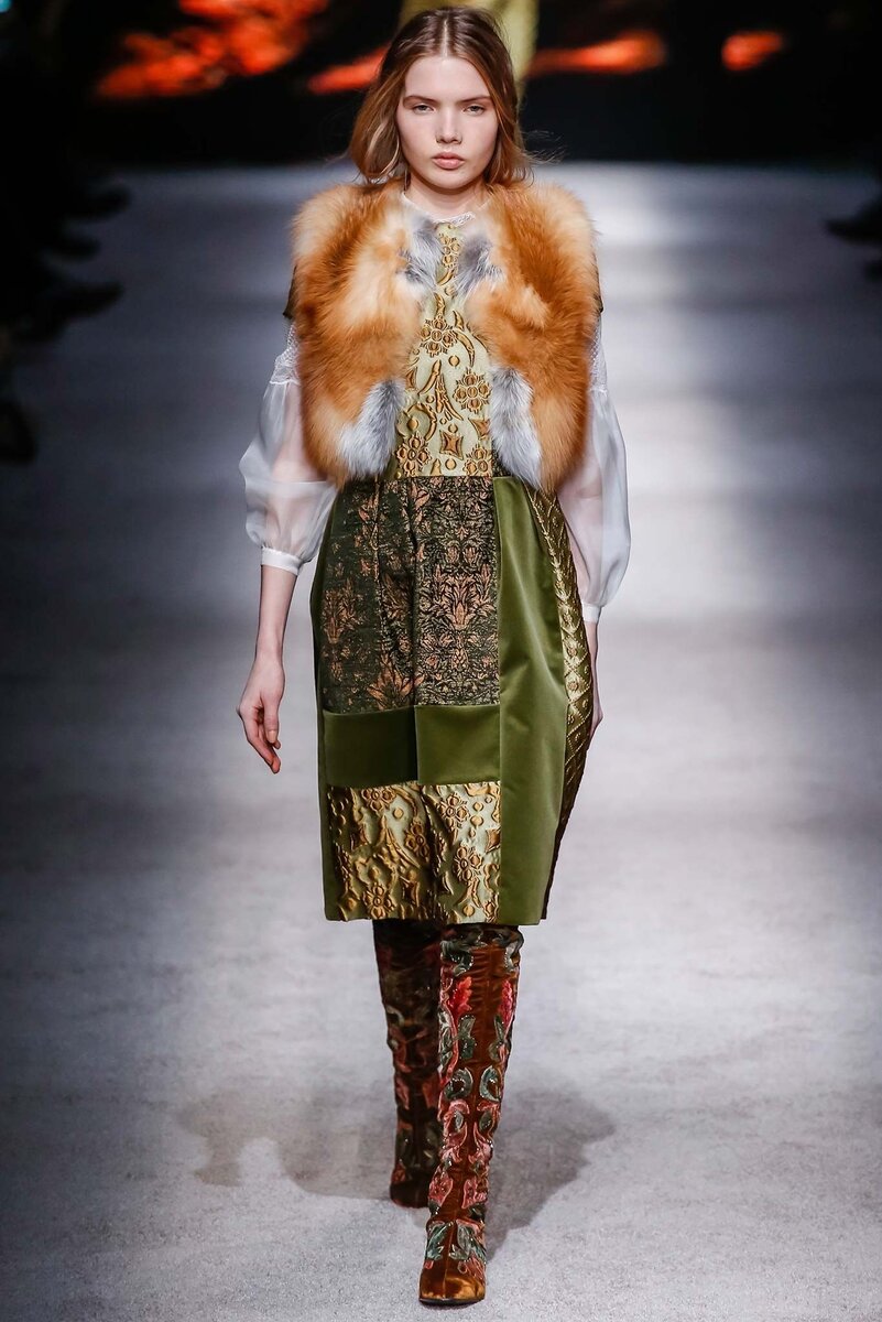 №2. Alberta Ferretti Fall 2015 Ready-to-Wear