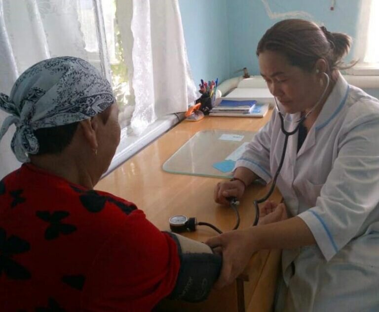    В Оренбуржье 25 человек прошли обучение и стали помощниками фельдшера Кристина Просвиркина