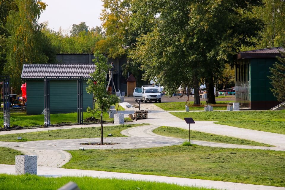 Реконструкция парка "Центрального" в Барнауле. Сентябрь 2023 года. Фото: Виталий Барабаш