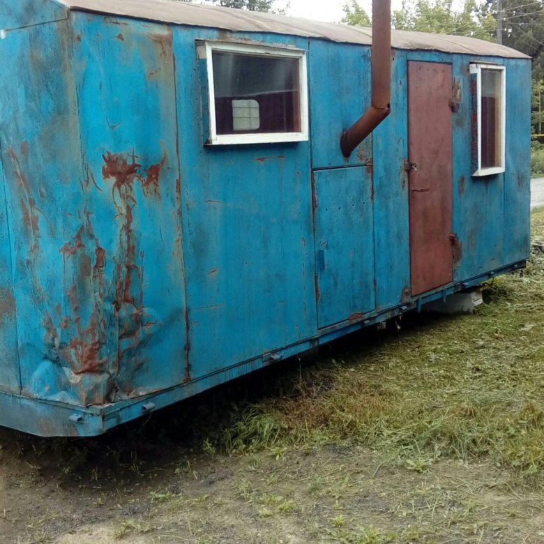 Дачный вагон поезда. Старый вагон бытовка. Старые жилые вагончики. Старый металлический вагончик. Бытовка Старая.