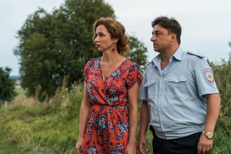 скрин сериала "Жуки"