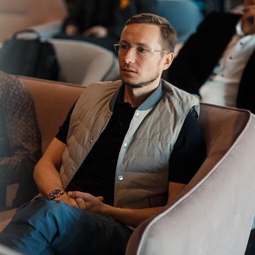 https://www.instagram.com/pavlovv.alexey/