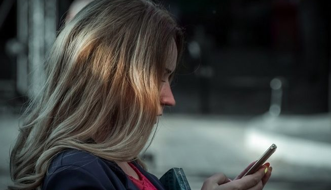 ошиблась номером