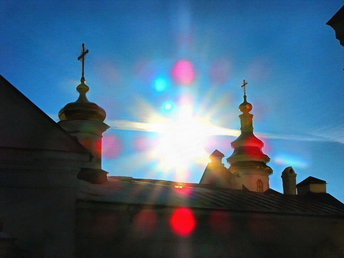 Фотокартина из личного архива (Тобольск)  Крест на фото получился изначально. Просто немного  усилила цвет и контрастность. 