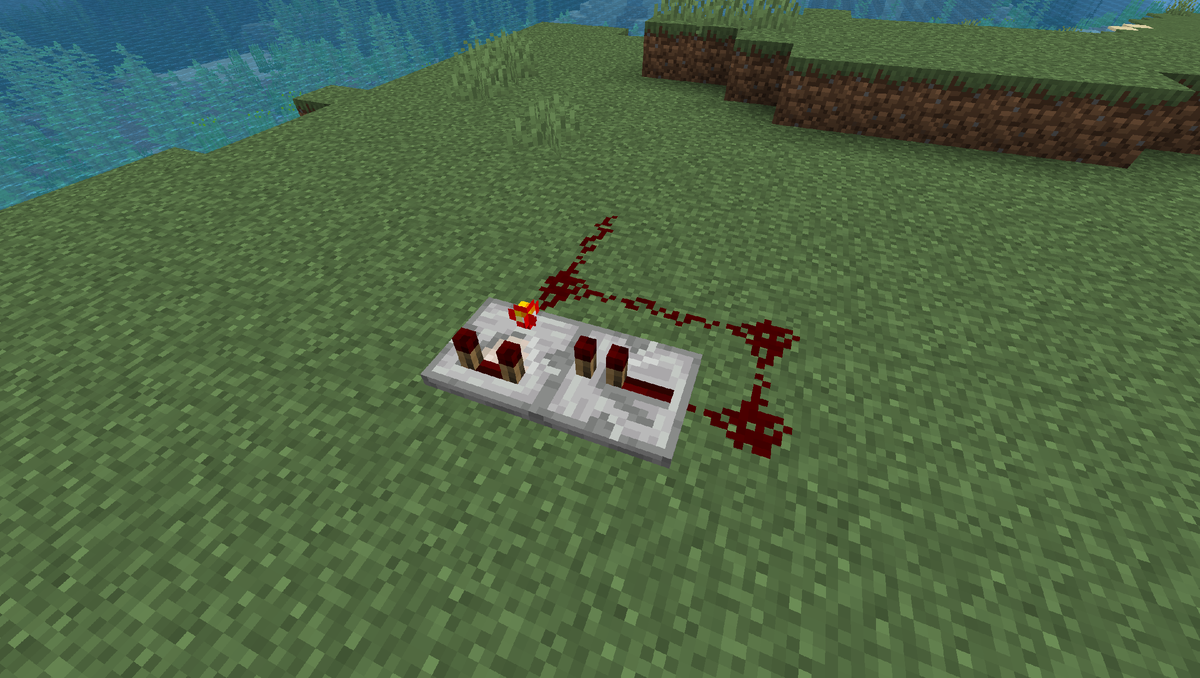 Компаратор активирован правой кнопкой мыши – горит красная лампочка.