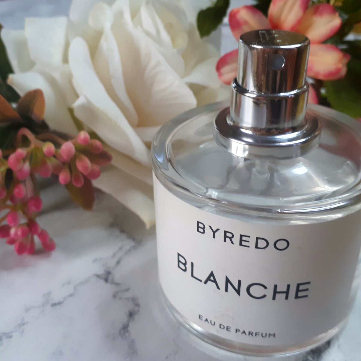 Парфюм Byredo Blanche с запахом чистоты и свежести, после которого мне не  хочется возвращаться к старым ароматам | О макияже СмиКорина | Дзен