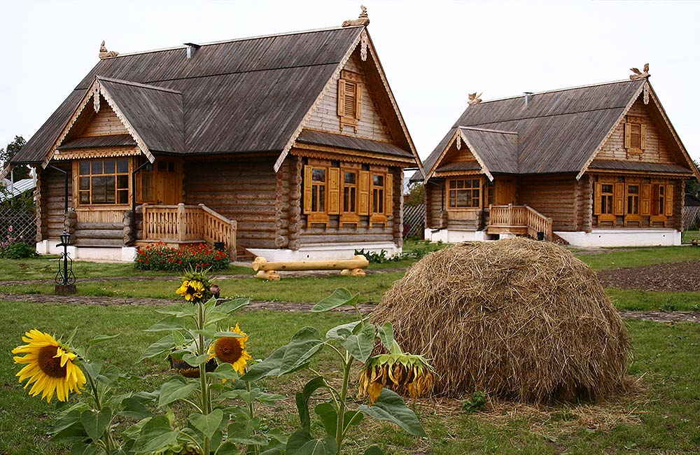 Деревня кума. Пушкарская Слобода Суздаль русское подворье. Усадьба русское подворье Прохоровка. Агротуристическая усадьба Сибирская изба. Пушкарская Слобода ул. Ленина, 45, Суздаль.