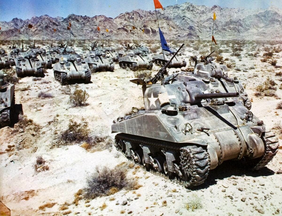 Танки американские второй. Американский танк 2 мировой войны Шерман. Шерман a4m1 Шерман-3 в Африке. Танк Шерман второй мировой войны. Шерман танк США второй мировой.