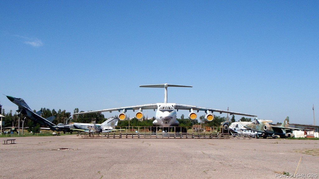 Авиационный музей в Луганске