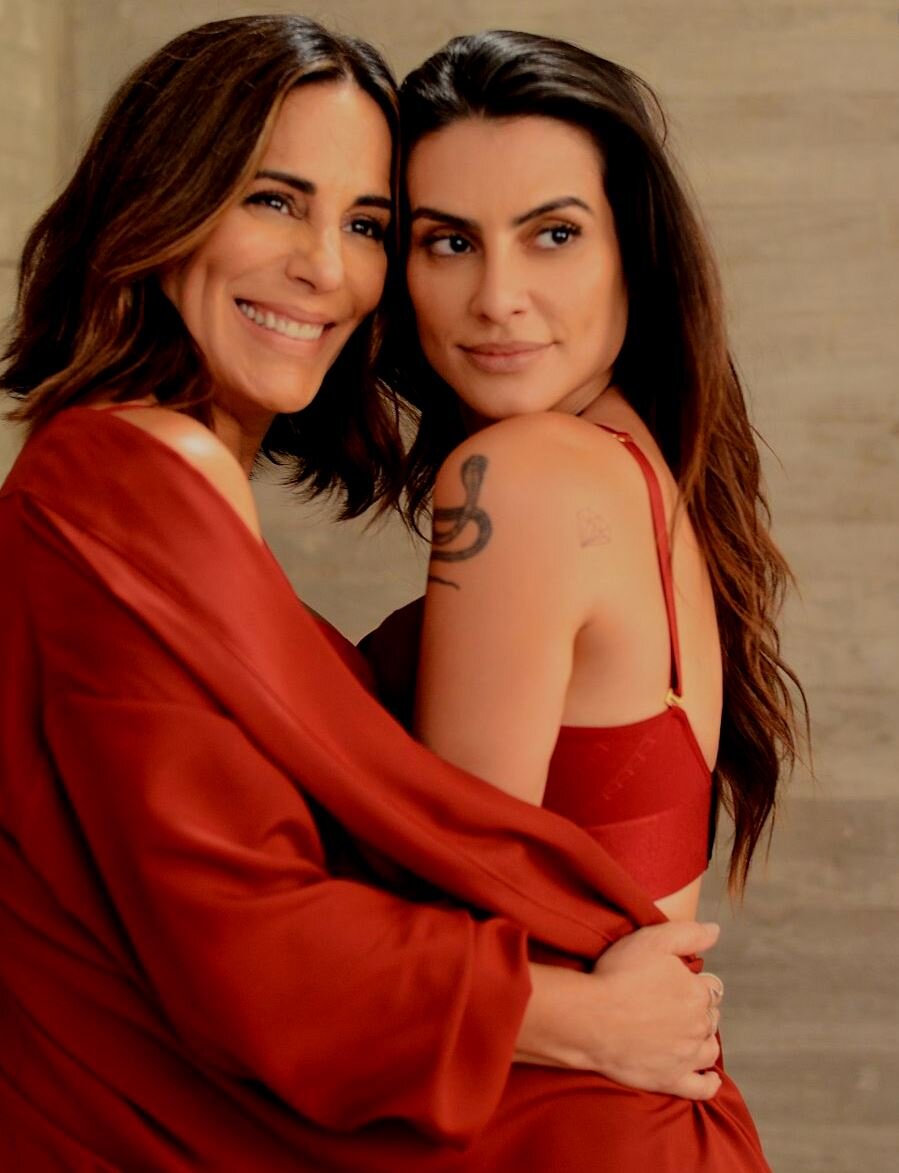 Глория Пирес со своей дочкой Клео.