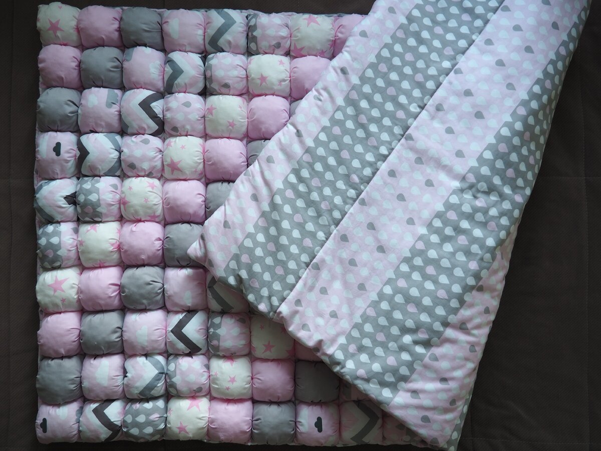 Бон бон одеяло из 170 квадратов