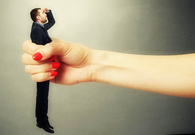 Если мужчина делает все для женщины - не всегда это хорошо