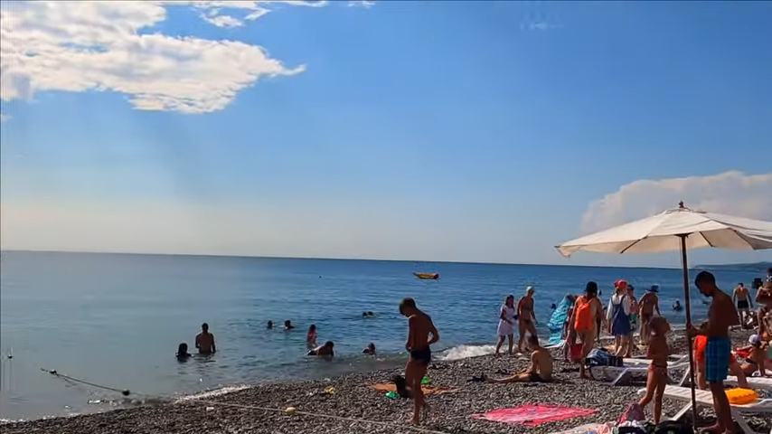 🔥Люди собираются на пляже после дождя\ Сочи Лазаревское 2020
