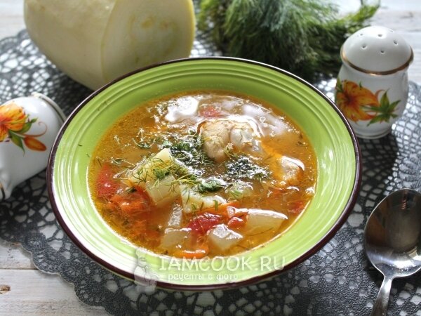 Куриные крылышки - 240 г 
Кабачок - 300 г

Картофель - 1 шт.

Морковь - 40 г

Лук репчатый - 30 г

Помидоры - 100 г

Масло подсолнечное - 50 мл

Соль - по вкусу

Укроп - 5 г

Лавровый лист - 2 шт.