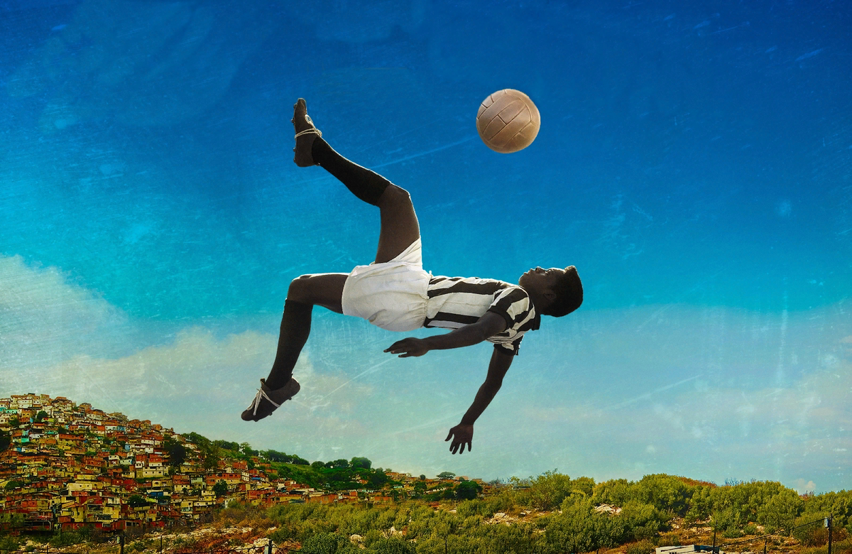 Из постера к фильму «Пеле: Рождение легенды»