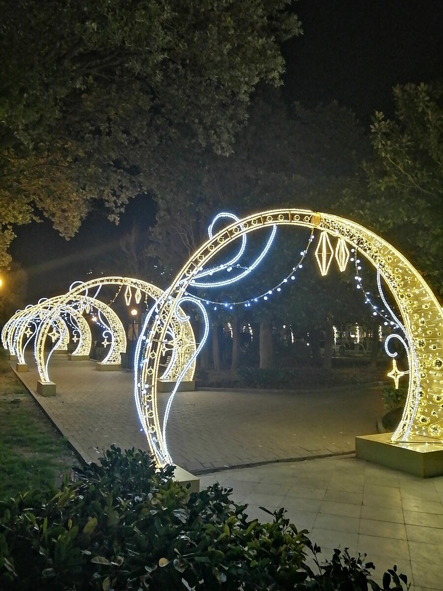 Ночная Ялта в новогодние праздники