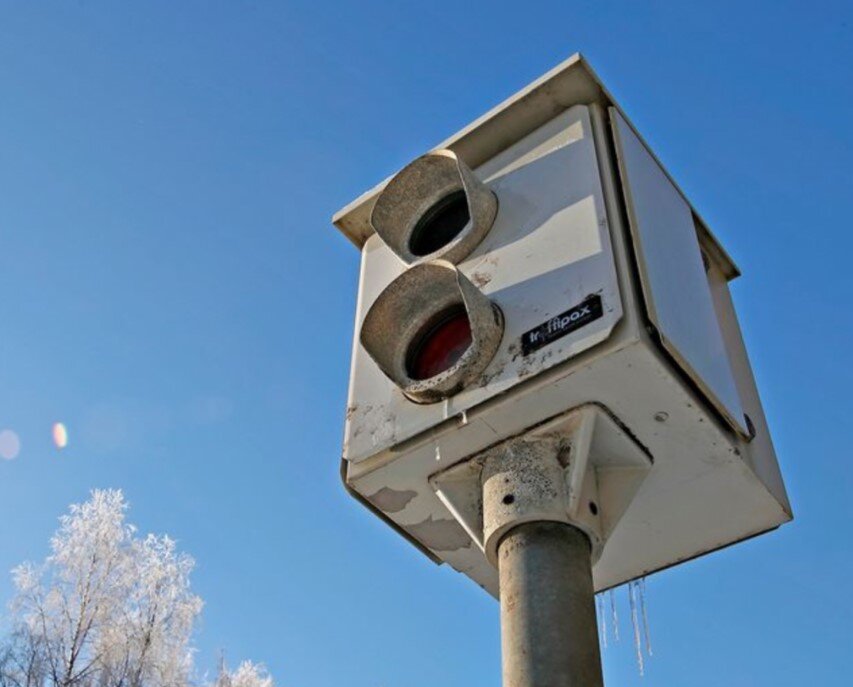 Самая обычная камера, которые встречаются на дорогах Финляндии. Взято с Яндекс.картинок.