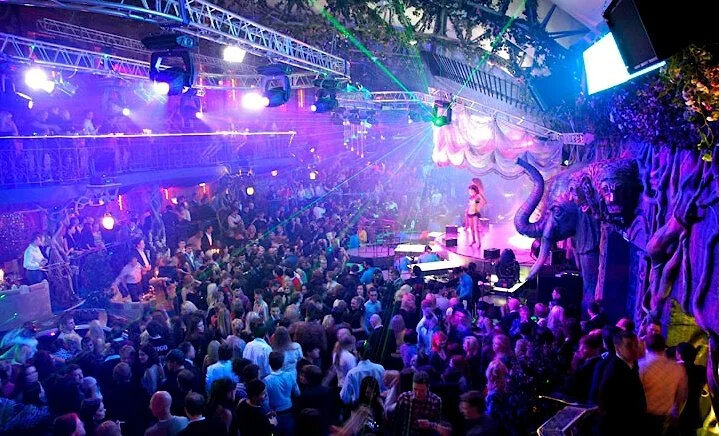 Ночной клуб Рай, Болотная набережная