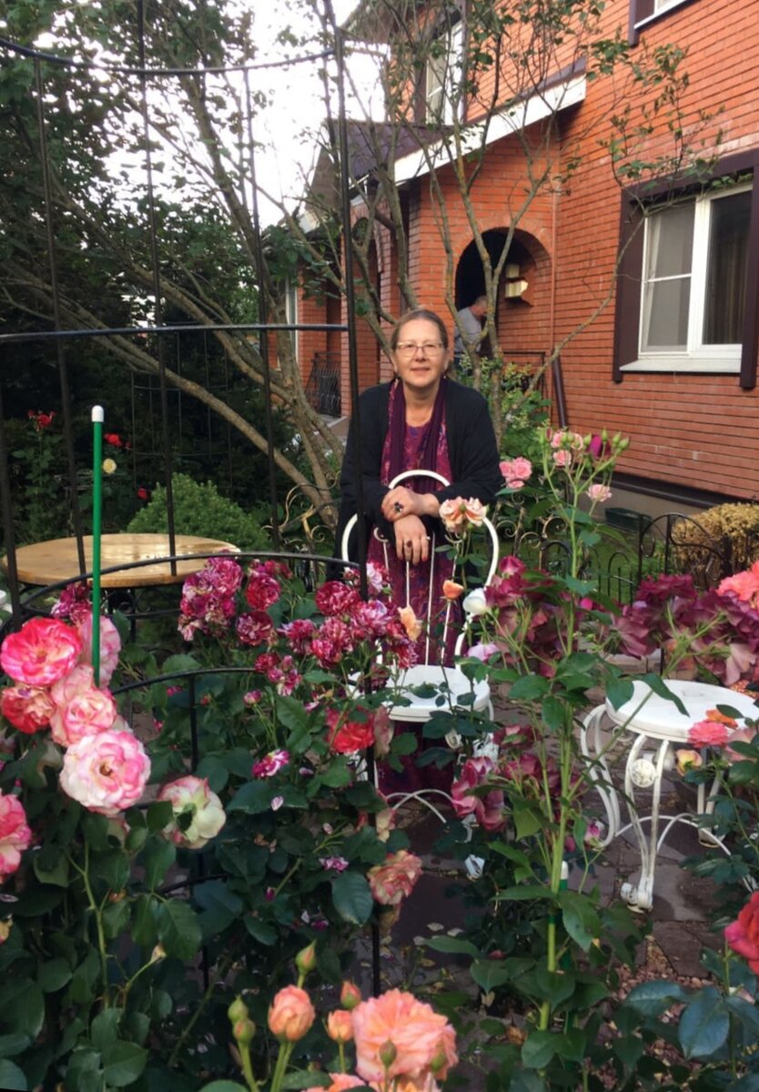 1. Ляля (Ляля old-line). Наш Доктор ПиЛялькин). С недавних пор моя коллега и партнер по каналу). Тут в гостях у ведущей канала Ars Operandi Татьяны Свириной и ее мужа Василия Свирина. 