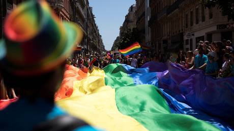 Демонстранты ЛГБТК на улице. © AFP / Matthieu Rondel