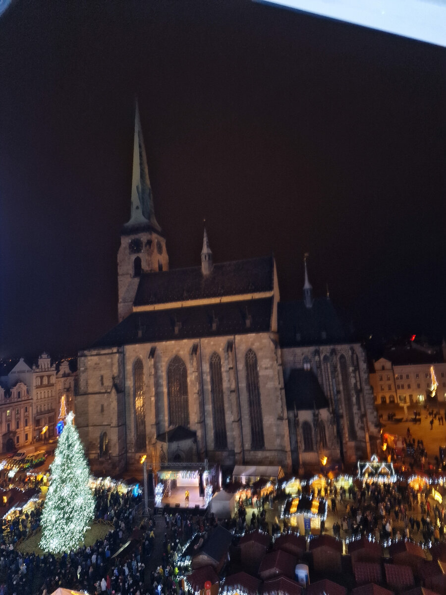 Фото автора: город Пльзень готовится к праздникам