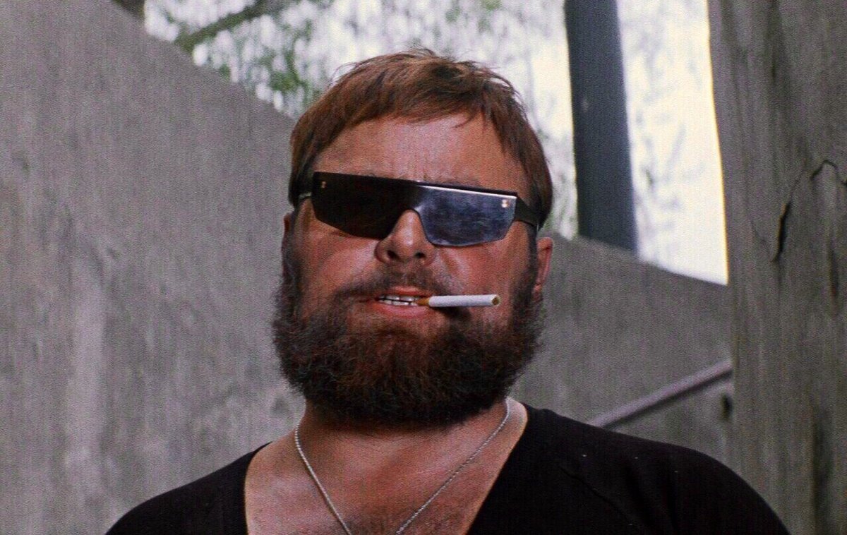 Где снимался фильм «Бриллиантовая рука» и почему роль контабандиста не ...