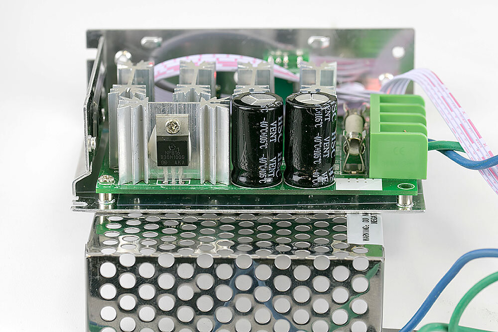 регулятор тока на lm317. измеритель с крупным цифровым индикатором идц1. обзор регуляторы. Mp301m, шим регулятор мощности 12-80в / 30а в корпусе с радиатором и дисплеем. регулятор мощности, шим, цифровой мастер-кит mk071m 220в / 10квт (45а).