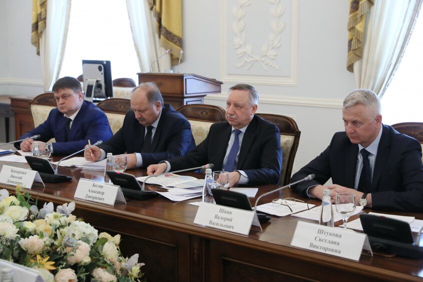 C сегодняшнего дня горожан ждут только хорошие новости: с момента прозвучавшего рейтинга врио в 48% обратного пути уже нет. 