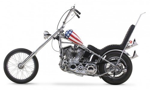 Типичный чоппер представляет собой «голый» круизер, к тому же существенно переделанный. Основные отличительные черты чоппера таковы: