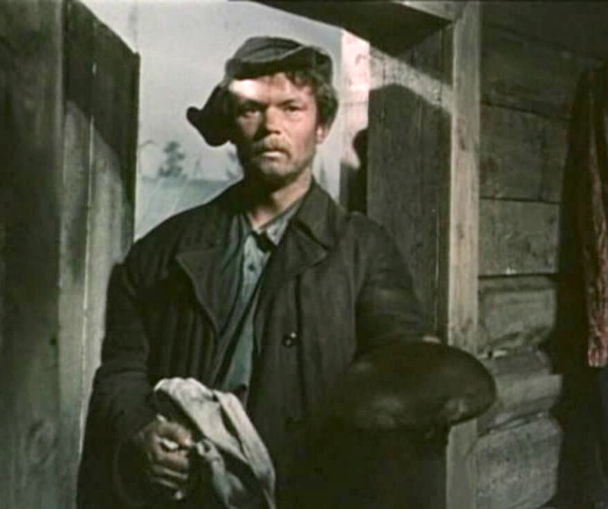 Евгений Шутов в фильме «Коммунист» 1957г. (источник фото: fb.ru)