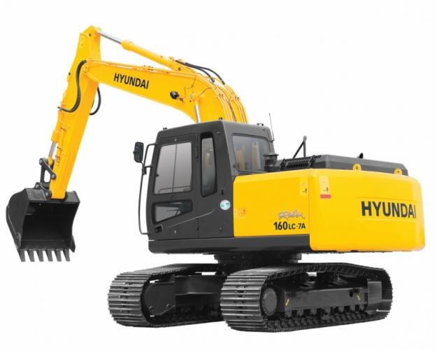 Мощный и надежный гусеничный экскаватор Hyundai R 160LC-3 уже долгое время эксплуатируется на строительных площадках нашей страны. 16-тонная машина отлично адаптирована к российским условиям. 
При производстве техники Hyundai используются комплектующие известных зарубежных компаний, таких как KAWASAKI (гидравлика), TOSHIBA (электроника) и Cummins (двигатели). Учитывая опыт корейцев в изготовлении промышленного оборудования, в качестве машины сомневаться не приходится.

Машинист этого экскаватора прекрасно чувствует себя в просторной кабине с хорошим обзором и удобными органами управления. Компьютерная система следит за техническим состоянием машины и предупреждает о риске поломки.

Парк подобных машин в нашей стране достаточно велик для высокого уровня доступности запчастей и комплектующих. Заказать запчасти для вашей техники можно в нашем магазине. На нашем ресурсе вы можете с легкостью подобрать запчасти для экскаватора Hyundai и купить запчасти для спецтехники в Новосибирске. 

Особенности и технические параметры 

На машину ставят 4-хцилиндровый дизельный агрегат Cummins B3.9-C мощностью 104 л.с. (76 кВт). Скорость движения – от 3,4 до 5,5 км/ч, что является вполне приемлемым показателем для техники такого класса.

Отличительной особенностью экскаваторов Hyundai служит низкий расход топлива. Техника отлично приспособлена к российскому горючему. Это обеспечивает долгую безостановочную работу.

Ковш объемом от 0,3 до 0,8 м3 может копать на глубине до 6,09 м. На уровне грунта его вылет достигает 8,8 м. Это позволяет выполнять различные задачи на высоком уровне.

Гидравлическая система экскаватора настроена таким образом, чтобы выполнять работу максимально комфортно и быстро. Она обеспечивает быстрый поворот платформы, плавные движения навесного оборудования и выносных опор. Гидравлика KAWASAKI обеспечивает стабильную работу даже в суровом климате.