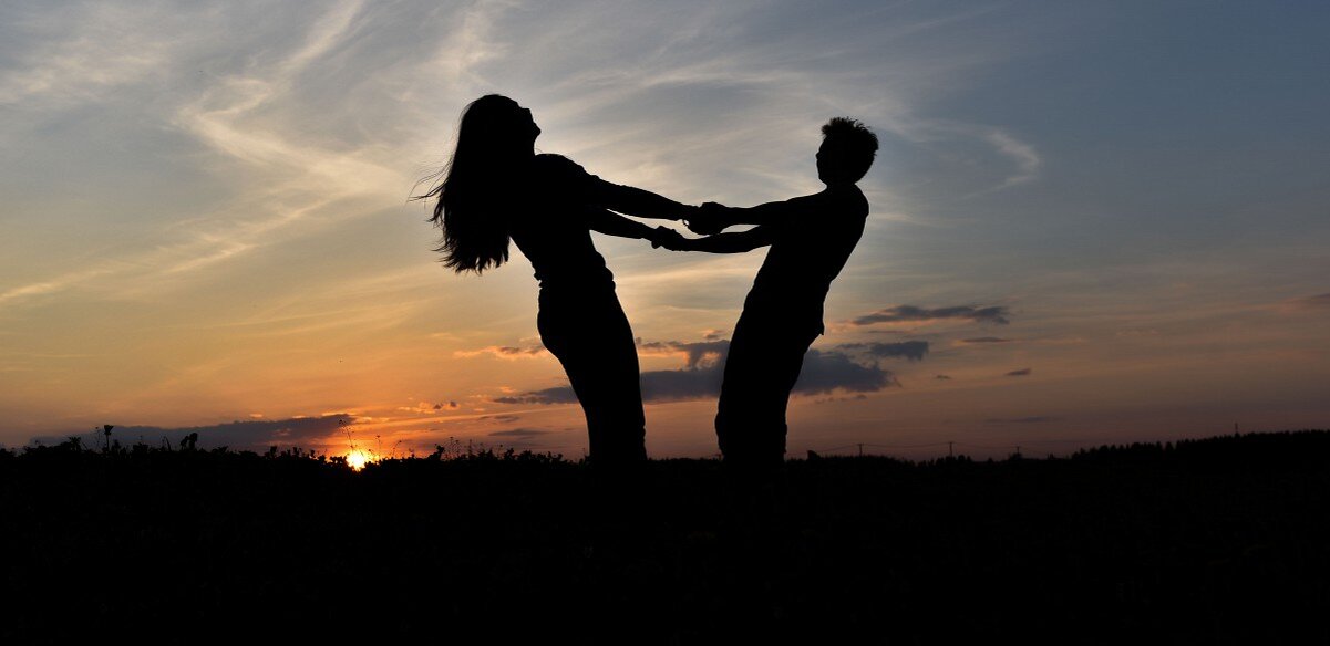 Все браки удачны. Трудности появляются только тогда, когда начинается совместная жизнь. (Франсуаза Саган) 