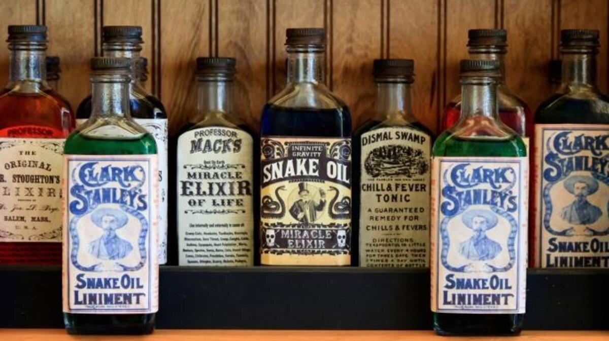 Коллекция эликсиров. (Efrain Padro / Alamy Стоковые Фотографии)