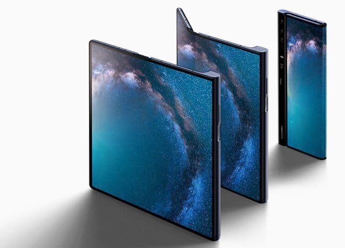 HUAWEI Mate X - первый складной смартфон от HUAWEI. И один из первых во всем мире.
