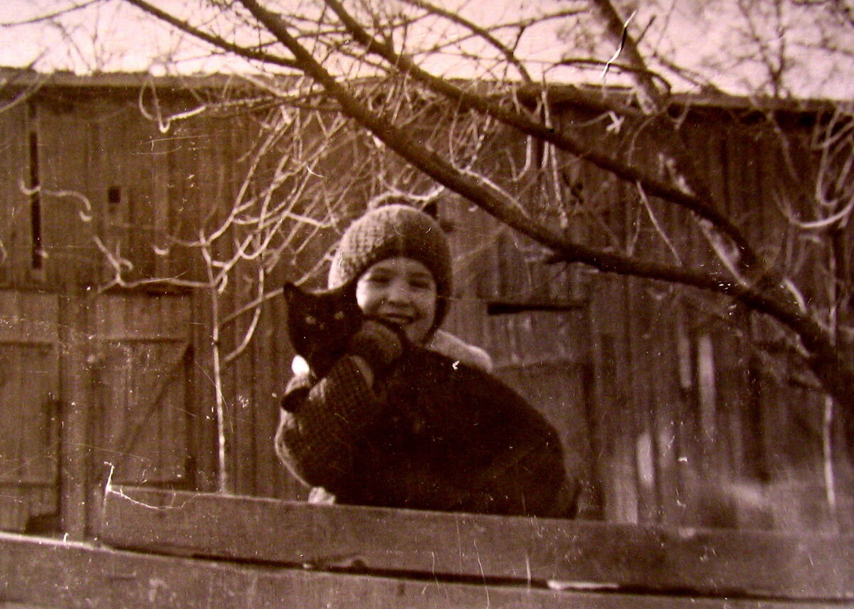 Лена и кот Цыган, 1970 год