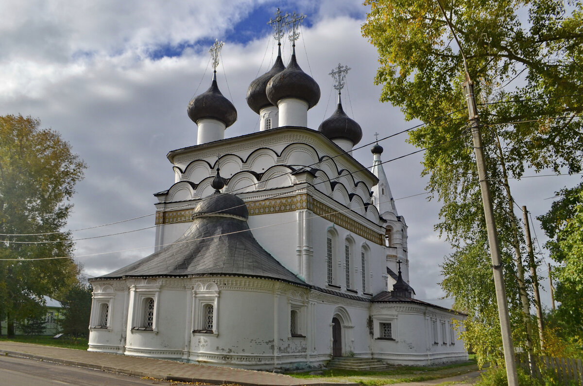 Церковь Успения Пресвятой Богородицы в Белозерске