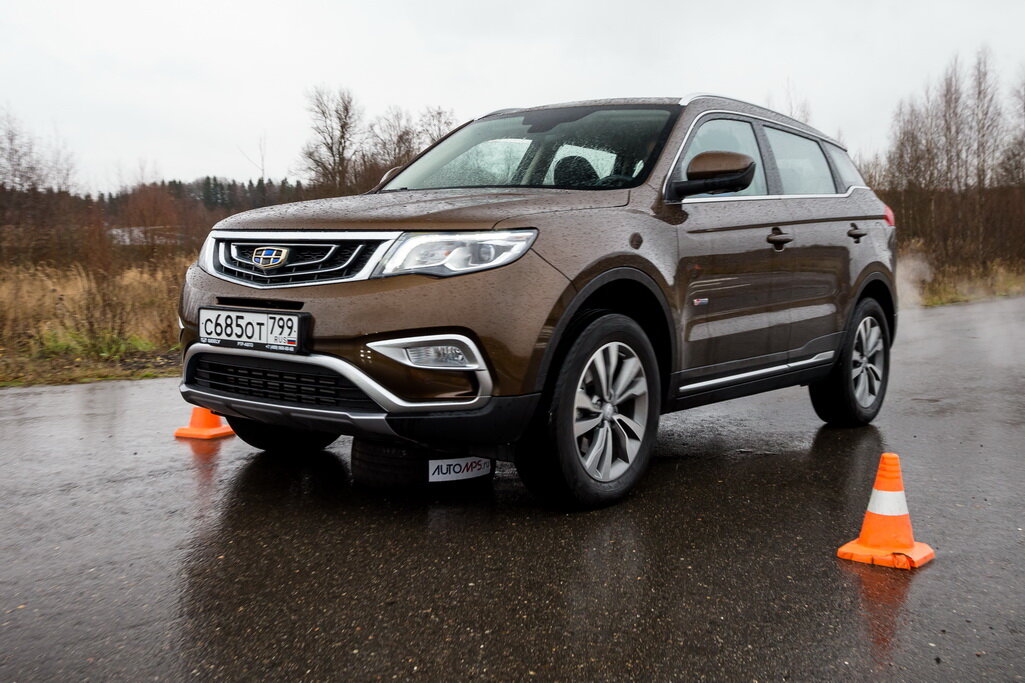 Атлас про отзывы. Рено Джили атлас. Geely Atlas Pro клиренс. Джили атлас 18 года. Хавал атлас.