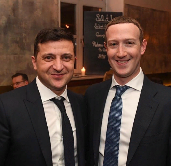 Интересно, просил ли Зеленский Цукерберга помочь закончить войну на Востоке?