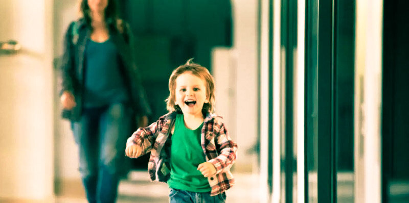 Фото из аэропорта, один из братьев. 